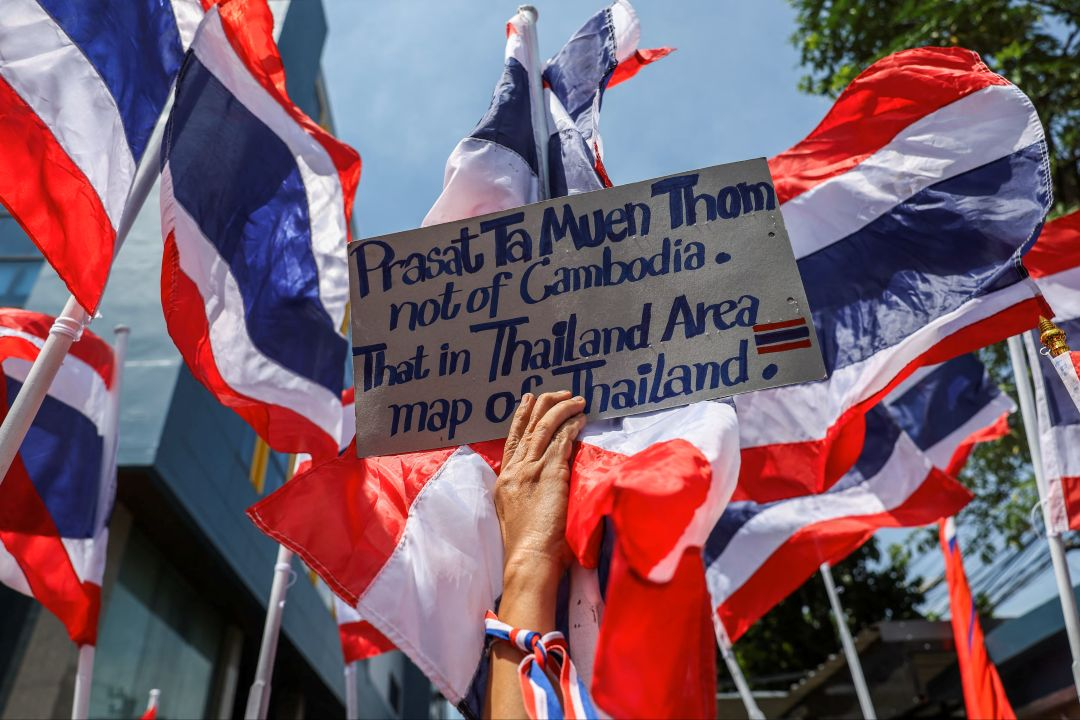 Fighting resumes between Thai and Cambodian troops despite U.S.-brokered cease-fire claims. Tensions rise near disputed temples as both sides trade accusations.