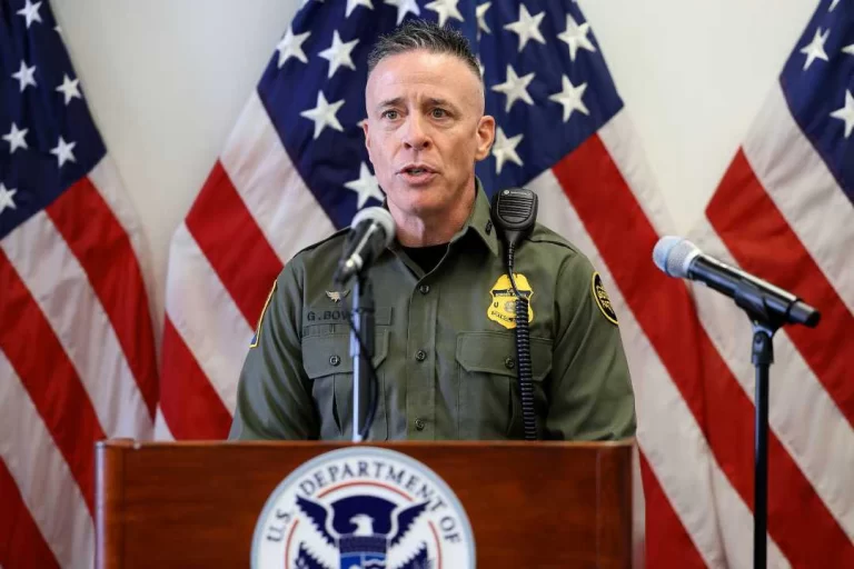 White House Replaces Border Patrol Commander After Deadly Minneapolis Raids