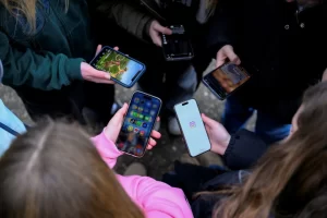 Jury Finds Instagram and YouTube Liable in Landmark Social Media Addiction Case