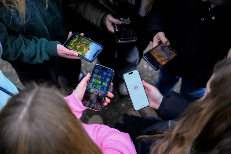 Jury Finds Instagram and YouTube Liable in Landmark Social Media Addiction Case